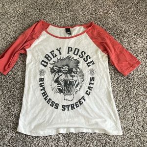 Obey Top